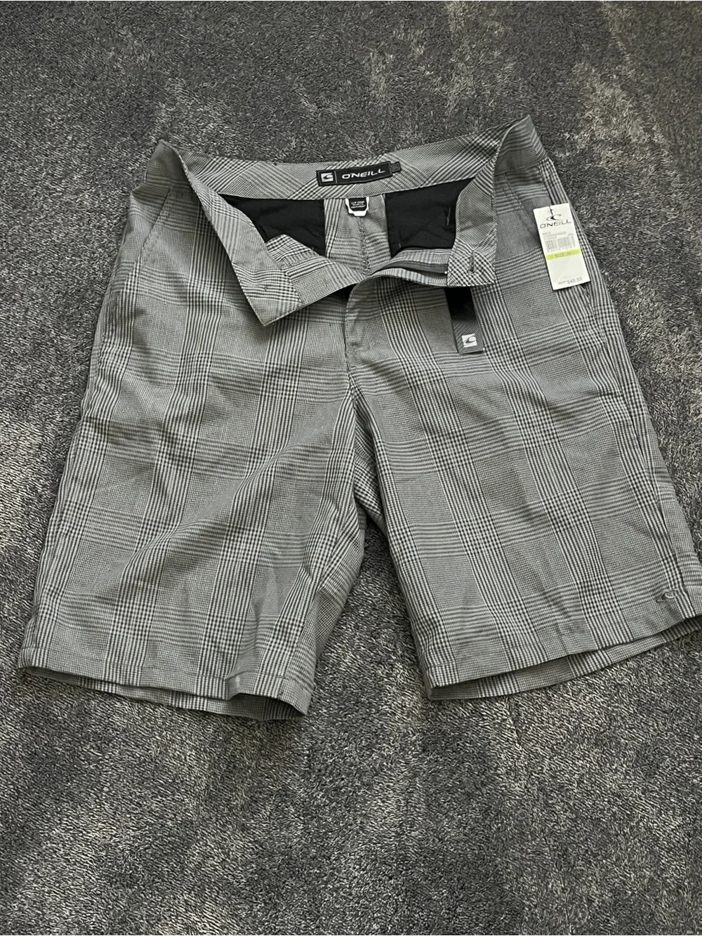 NWT O’Neill Men’s Gray Glen Plaid Leverage Shorts Size 30